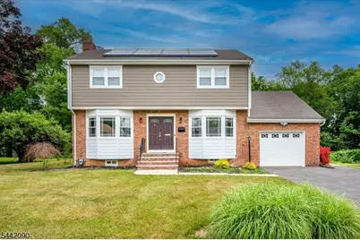 162 Mali Dr, North Plainfield, NJ 07062 - Photo 1