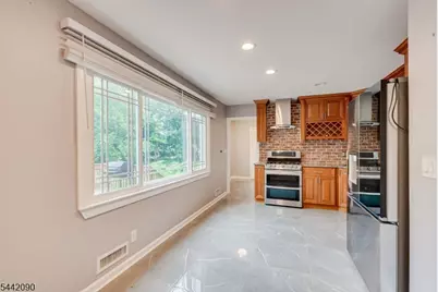 162 Mali Dr, North Plainfield, NJ 07062 - Photo 12