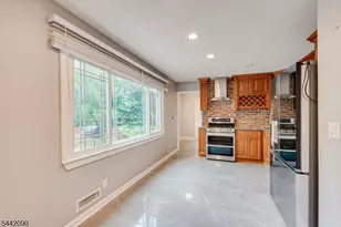 162 Mali Dr, North Plainfield, NJ 07062 - Photo 12