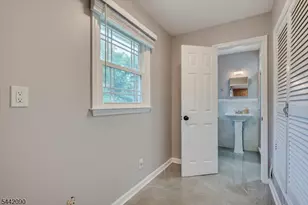 162 Mali Dr, North Plainfield, NJ 07062 - Photo 18