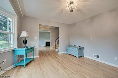 162 Mali Dr, North Plainfield, NJ 07062 - Photo 10