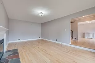 162 Mali Dr, North Plainfield, NJ 07062 - Photo 8