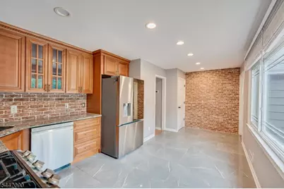 162 Mali Dr, North Plainfield, NJ 07062 - Photo 14