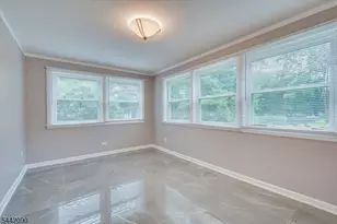 162 Mali Dr, North Plainfield, NJ 07062 - Photo 16