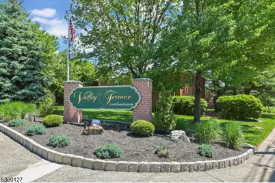 46 Knox Ter #2A, Wayne, NJ 07470 - Photo 2