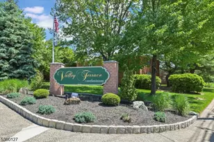 46 Knox Terrace, Wayne, NJ 07470 - Photo 2