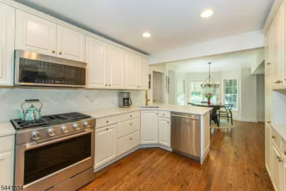 50 Parkview Ter, Summit, NJ 07901 - Photo 12