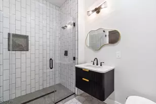 21 Lincoln Park, Newark, NJ 07102 - Photo 20