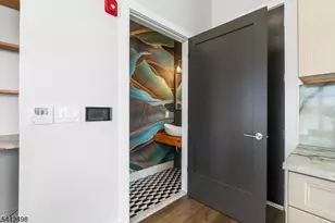 21 Lincoln Park, Newark, NJ 07102 - Photo 8