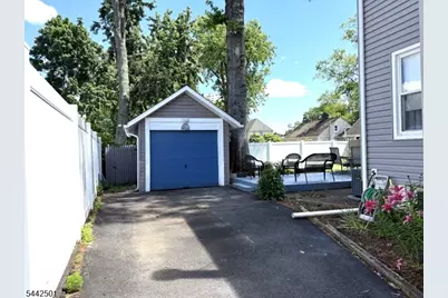 810 Colfax Ave, Pompton Lakes, NJ 07442 - Photo 16