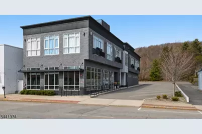 271 Millburn Ave #2A, Millburn, NJ 07041 - Photo 1