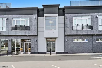 271 Millburn Ave #2A, Millburn, NJ 07041 - Photo 2