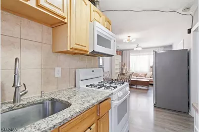 829-831 Allen St #4, Elizabeth, NJ 07202 - Photo 28