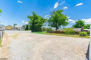 829-831 Allen St, Elizabeth, NJ 07202 - Photo 8