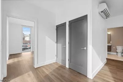 21 Lincoln Park #100, Newark, NJ 07102 - Photo 6