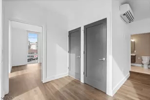 21 Lincoln Park, Newark, NJ 07102 - Photo 6