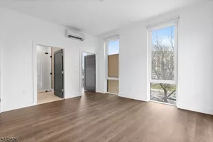 21 Lincoln Park, Newark, NJ 07102 - Photo 10