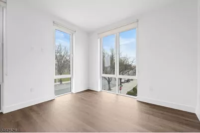 21 Lincoln Park #203, Newark, NJ 07102 - Photo 8