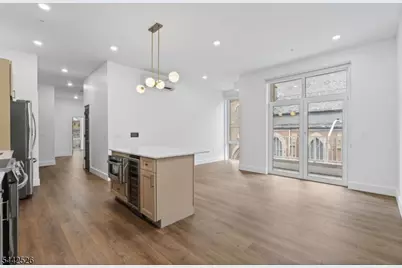 21 Lincoln Park #203, Newark, NJ 07102 - Photo 4