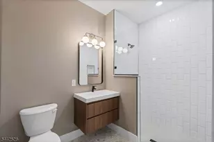 21 Lincoln Park, Newark, NJ 07102 - Photo 6
