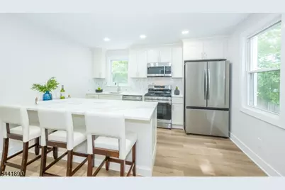 730 Plainfield Ave, Berkeley Heights Township, NJ 07922 - Photo 6