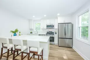 730 Plainfield Ave, Berkeley Heights Township, NJ 07922 - Photo 6