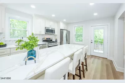 730 Plainfield Ave, Berkeley Heights Township, NJ 07922 - Photo 8