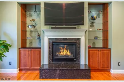 14 Bluffs Ct, Hamburg, NJ 07419 - Photo 8