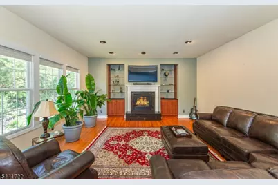 14 Bluffs Ct, Hamburg, NJ 07419 - Photo 12
