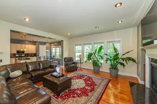 14 Bluffs Ct, Hamburg, NJ 07419 - Photo 10