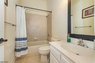 14 Bluffs Ct, Hamburg, NJ 07419 - Photo 18