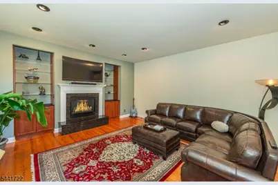 14 Bluffs Ct, Hamburg, NJ 07419 - Photo 14