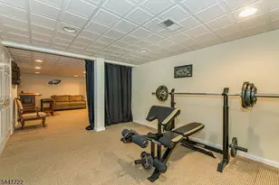14 Bluffs Ct, Hamburg, NJ 07419 - Photo 32