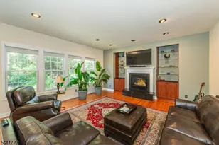 14 Bluffs Ct, Hamburg, NJ 07419 - Photo 10
