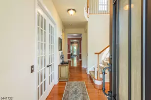 14 Bluffs Ct, Hamburg, NJ 07419 - Photo 4