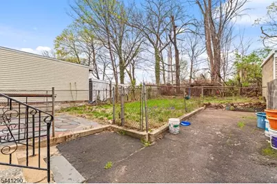 92 S Devine St, Newark, NJ 07106 - Photo 22