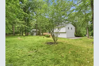 4 Forest Dr, Morris Plains, NJ 07950 - Photo 30