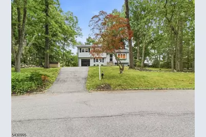 4 Forest Dr, Morris Plains, NJ 07950 - Photo 36