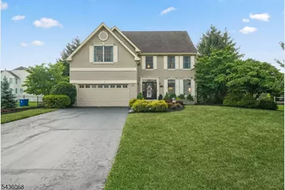 62 Blue Grass Blvd, Branchburg Township, NJ 08876 - Photo 2