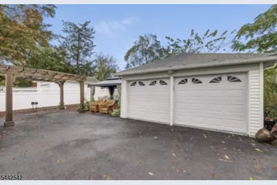 34 Cypress St, Millburn, NJ 07041 - Photo 24