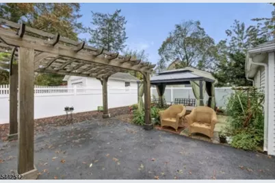34 Cypress St, Millburn, NJ 07041 - Photo 22