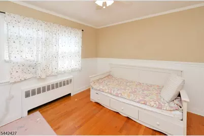 242 Prospect St, Nutley, NJ 07110 - Photo 10
