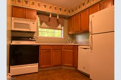 28 Deanna Dr   Apt #57, Hillsborough Township, NJ 08844 - Photo 6