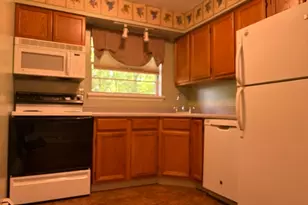 28 Deanna Dr Apt, Hillsborough Township, NJ 08844 - Photo 6