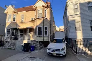 19 Highland Ave, Newark, NJ 07104 - Photo 1