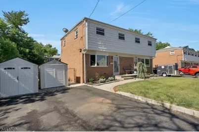 640 Desota Dr #A, Bridgewater, NJ 08807 - Photo 2