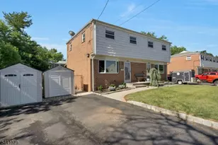 640 Desota Dr, Bridgewater, NJ 08807 - Photo 2
