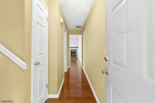 6 Crestwood Common, Scotch Plains Township, NJ 07076 - Photo 12