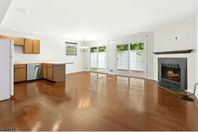 6 Crestwood Common, Scotch Plains Township, NJ 07076 - Photo 2