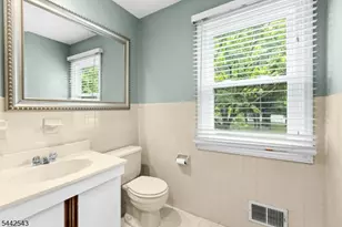 6 Crestwood Common, Scotch Plains Township, NJ 07076 - Photo 20